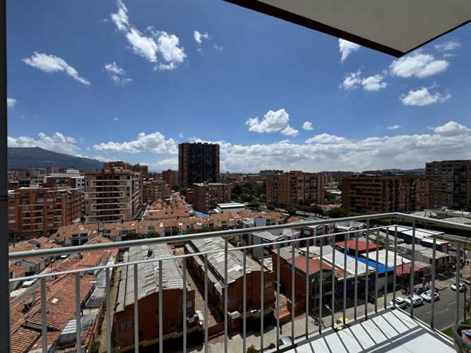 Apartamento de 3 alcobas en venta en Cedritos, Bogotá, 100 m² · foto 4 de 23