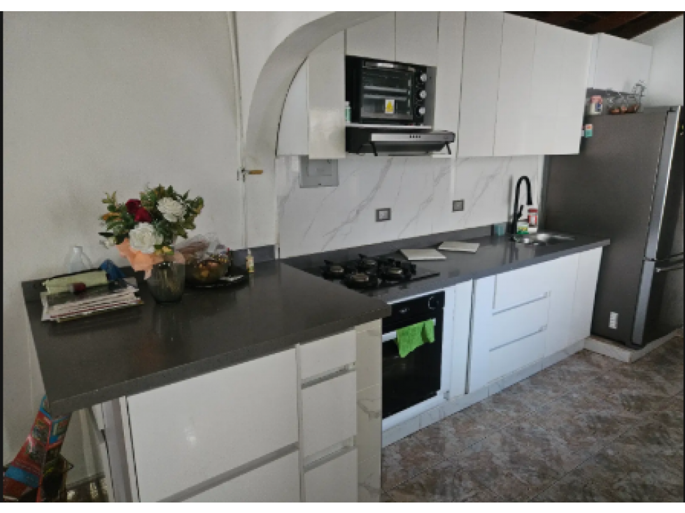 Apartamento en venta en Los Cerros - El Vergel, Medellín · foto 3 de 13