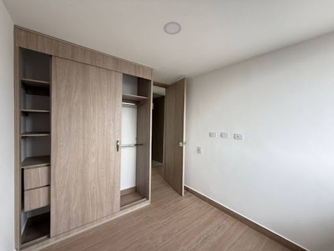 Apartamento de 3 alcobas en arriendo en San Jose, Sabaneta, 72 m² · foto 10 de 19