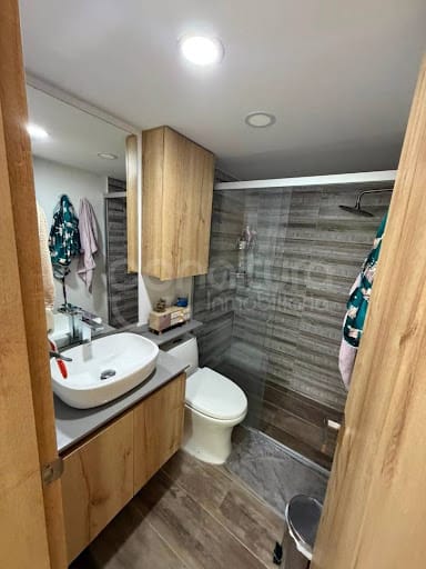 Apartamento de 3 alcobas en arriendo en Los Parra, Medellín, 127 m² · foto 9 de 13