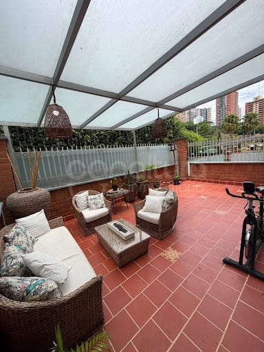 Apartamento de 3 alcobas en arriendo en Los Parra, Medellín, 127 m² · foto 12 de 13
