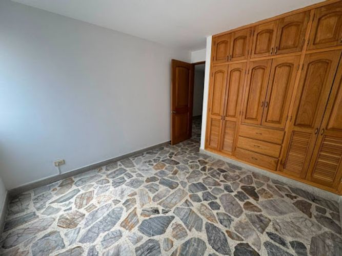 Apartamento de 3 alcobas en arriendo en Laureles, Medellín, 130 m² · foto 12 de 17
