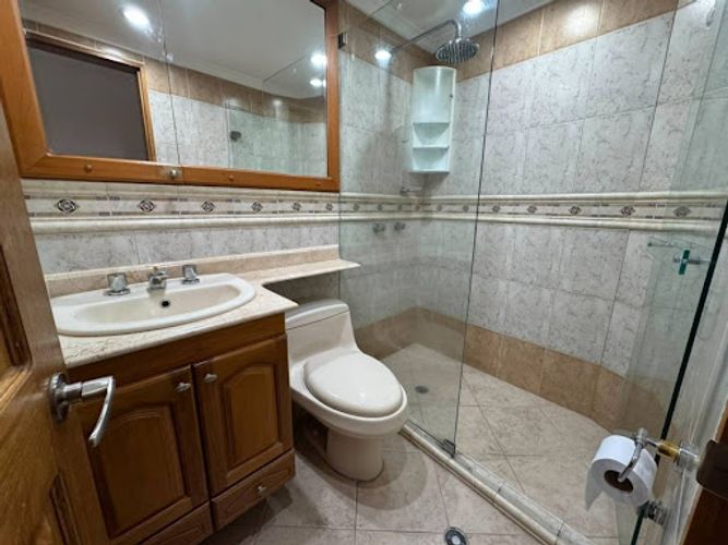 Apartamento de 3 alcobas en arriendo en Laureles, Medellín, 130 m² · foto 17 de 17