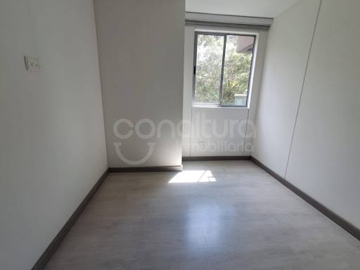 Apartamento de 3 alcobas en arriendo en Loma De San Jose, Sabaneta, 98 m² · foto 10 de 21