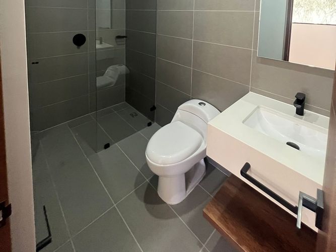 Apartamento de 2 alcobas en venta en El Poblado, Medellín, 100 m² · foto 11 de 14