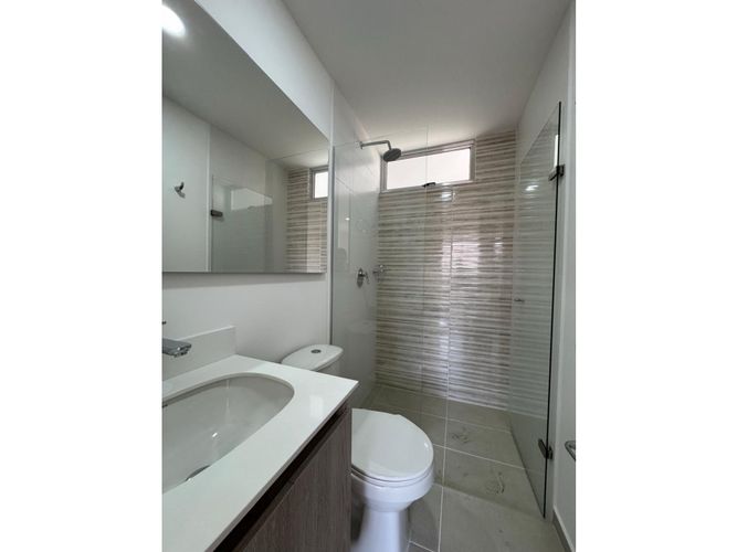 Apartamento en venta en Zona Industrial No. 1, Itagüí · foto 11 de 13