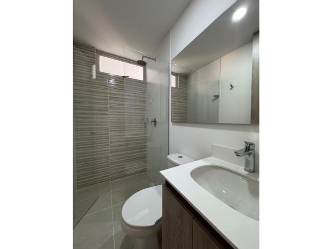 Apartamento en venta en Zona Industrial No. 1, Itagüí · foto 12 de 13