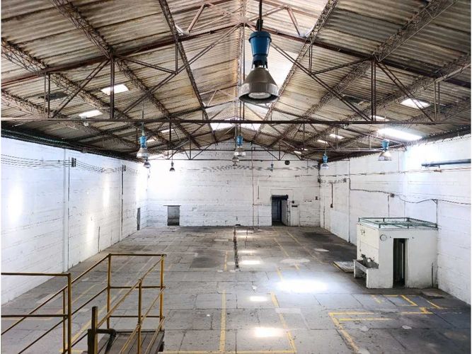 Bodega en venta en La Esmeralda, Itagüí, 2000 m² · foto 2 de 17
