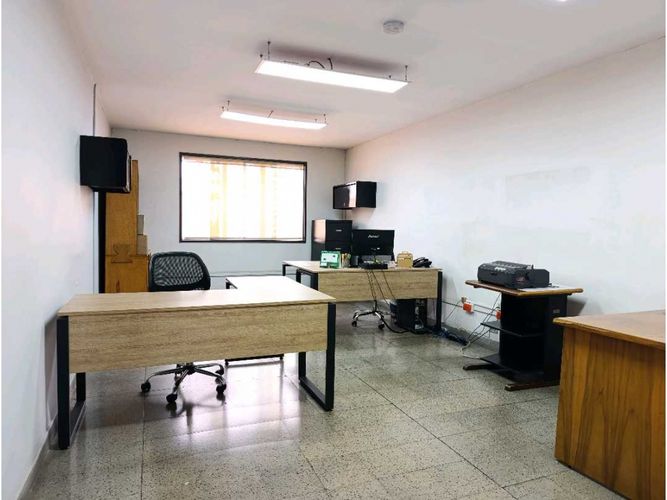 Bodega en venta en La Esmeralda, Itagüí, 2000 m² · foto 15 de 17