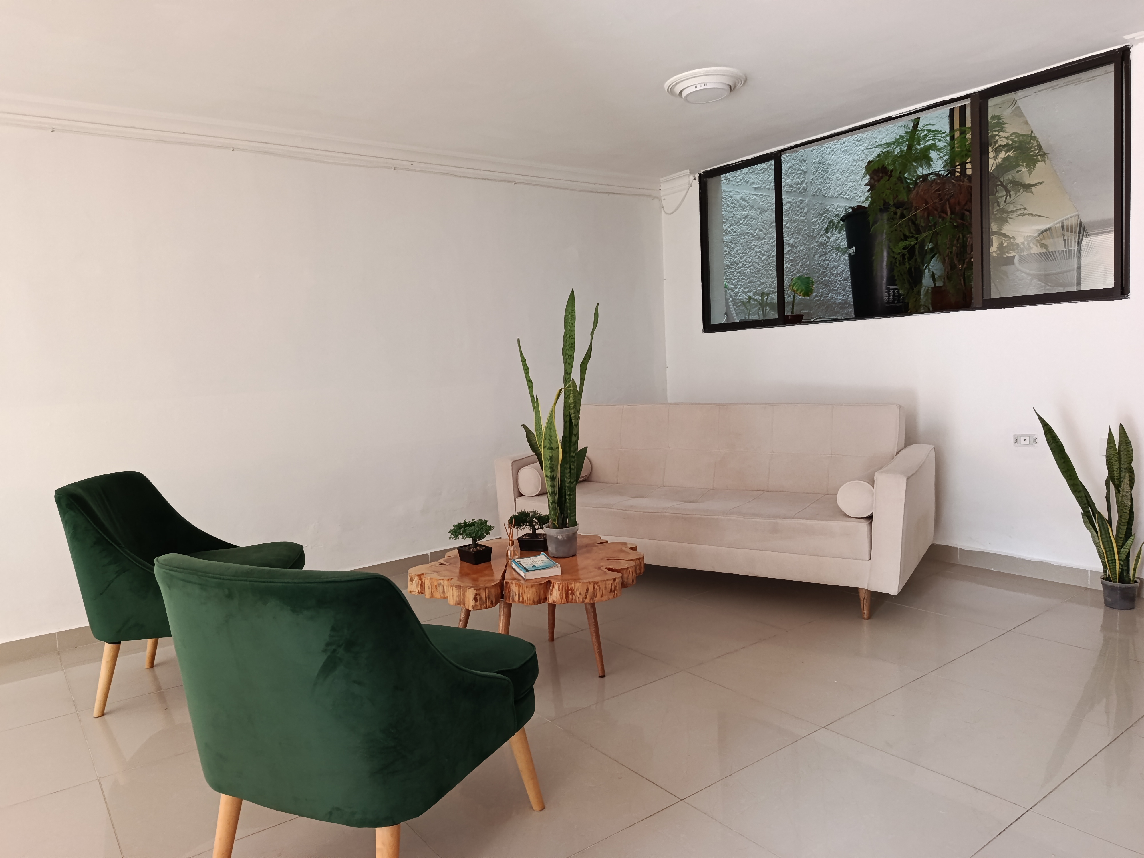 Habitación en arriendo en Laureles