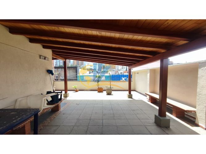 Apartamento de 4 alcobas en venta en Cabecera Del Llano, Bucaramanga, 182 m² · foto 12 de 24