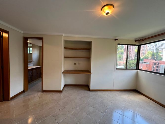 Apartamento de 4 alcobas en venta en El Poblado, Medellín, 230 m² · foto 6 de 16