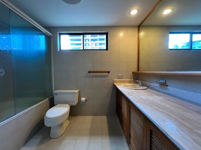 Apartamento de 4 alcobas en venta en El Poblado, Medellín, 230 m² · foto 14 de 16