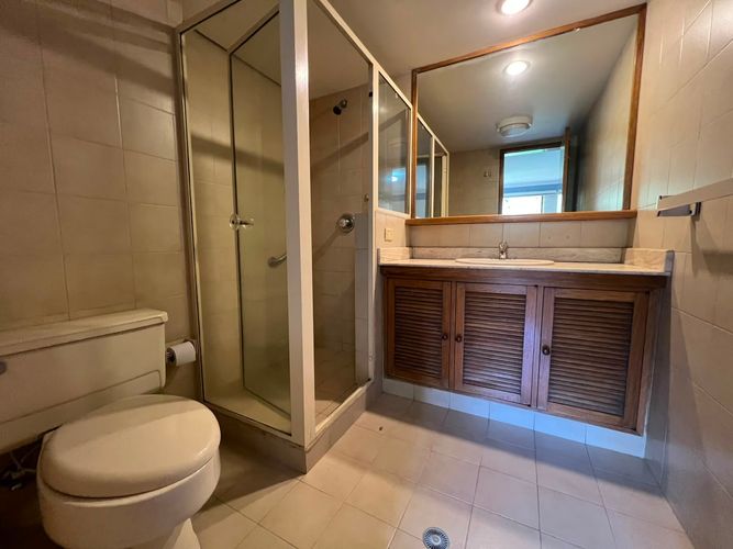 Apartamento de 4 alcobas en venta en El Poblado, Medellín, 230 m² · foto 15 de 16