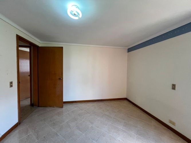 Apartamento de 4 alcobas en venta en El Poblado, Medellín, 230 m² · foto 12 de 16
