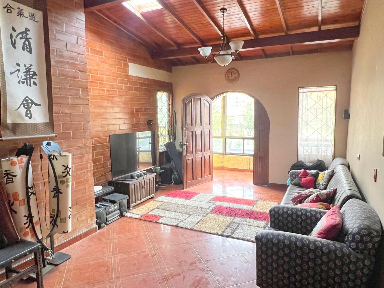 Casa en venta en El Batán, Bogotá · foto 3 de 18