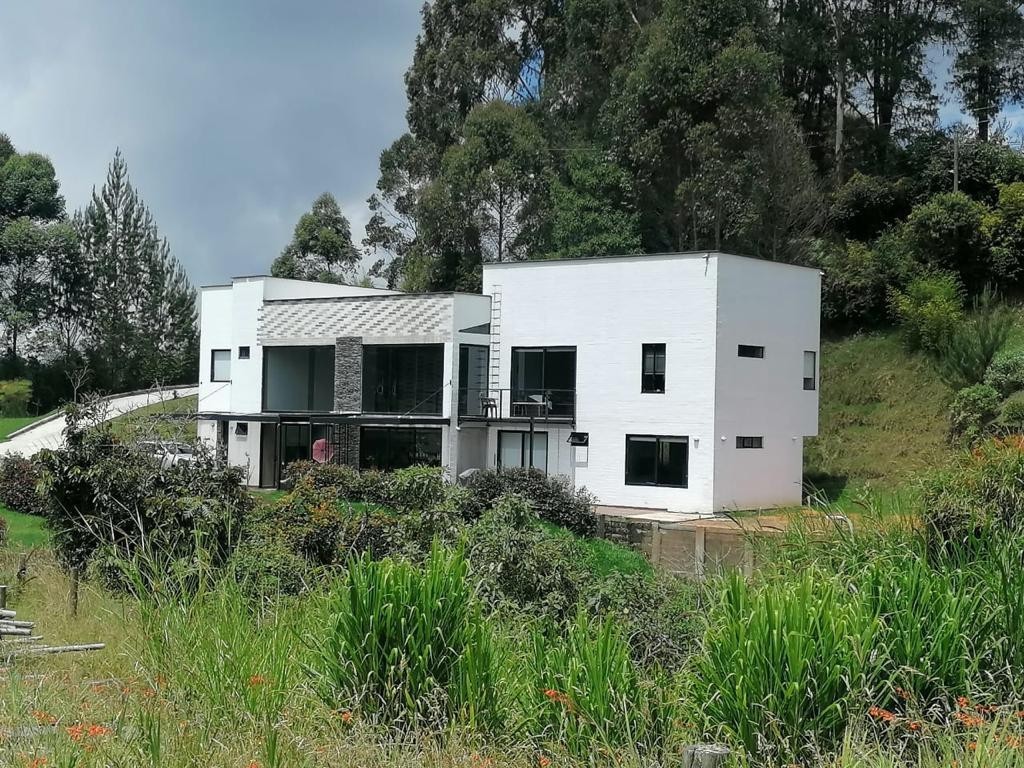 Casa en venta en Las Palmas, Envigado · foto 3 de 13