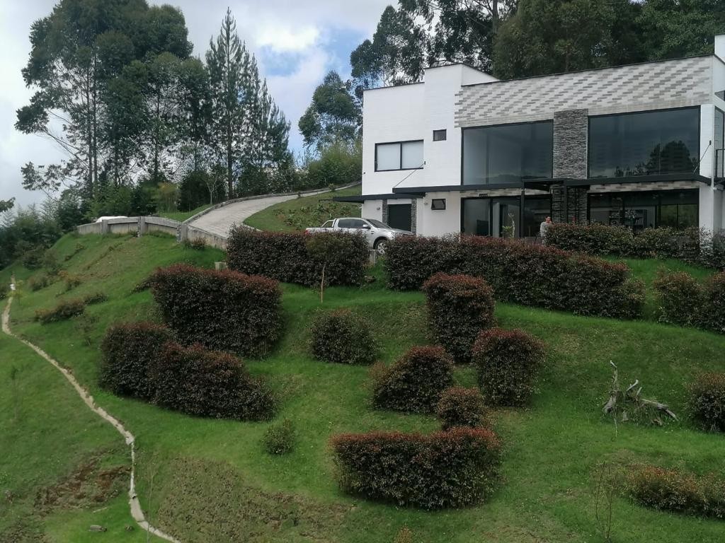 Casa en venta en Las Palmas, Envigado · foto 10 de 13
