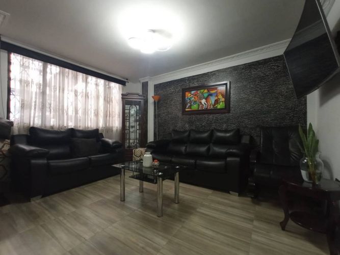 Casa de 4 alcobas en venta en Country Sur, Bogotá, 128 m² · foto 7 de 17