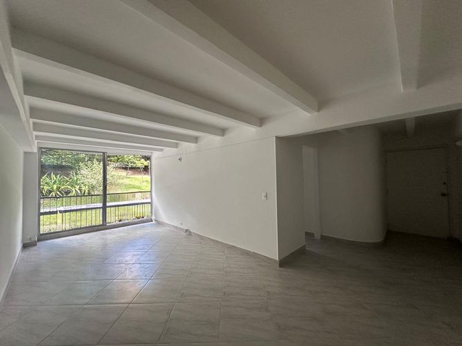 Apartamento de 3 alcobas en venta en El Poblado, Medellín, 96 m² · foto 3 de 19