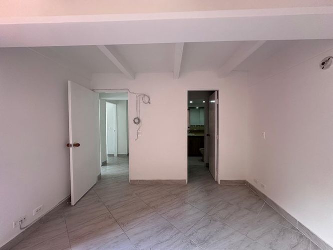 Apartamento de 3 alcobas en venta en El Poblado, Medellín, 96 m² · foto 4 de 19