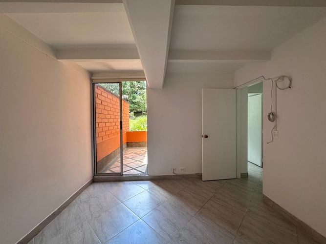 Apartamento de 3 alcobas en venta en El Poblado, Medellín, 96 m² · foto 14 de 19