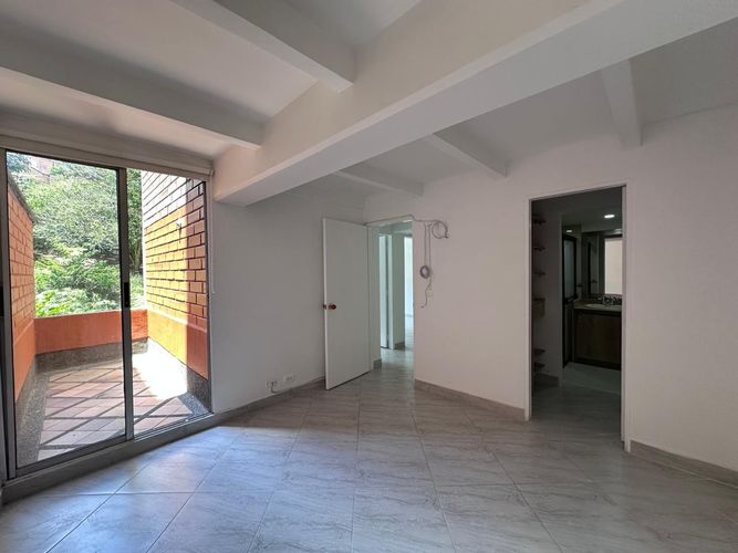 Apartamento de 3 alcobas en venta en El Poblado, Medellín, 96 m² · foto 13 de 19