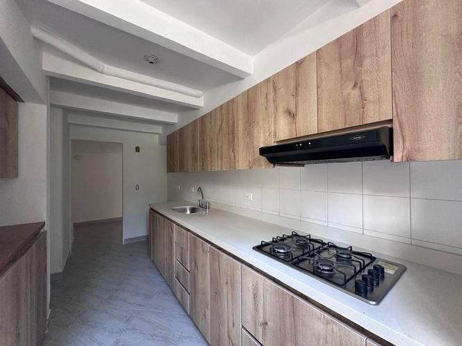 Apartamento de 3 alcobas en venta en El Poblado, Medellín, 96 m² · foto 16 de 19