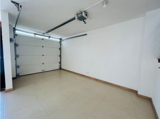 Casa de 3 alcobas en venta en La Ceja, 110 m² · foto 5 de 16