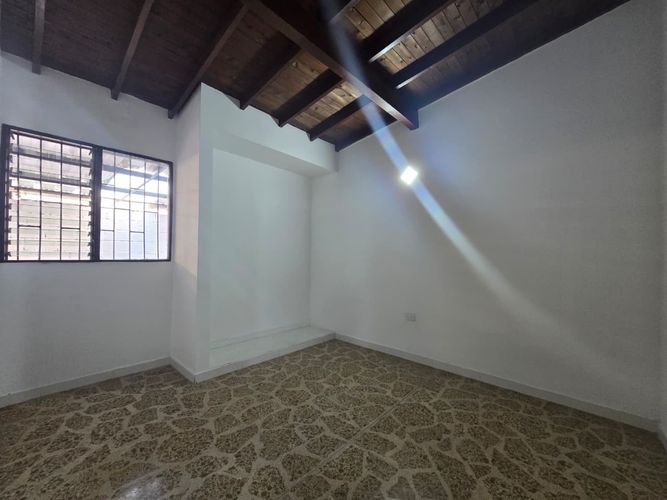 Oficina en arriendo en Belén, Medellín, 250 m² · foto 8 de 20