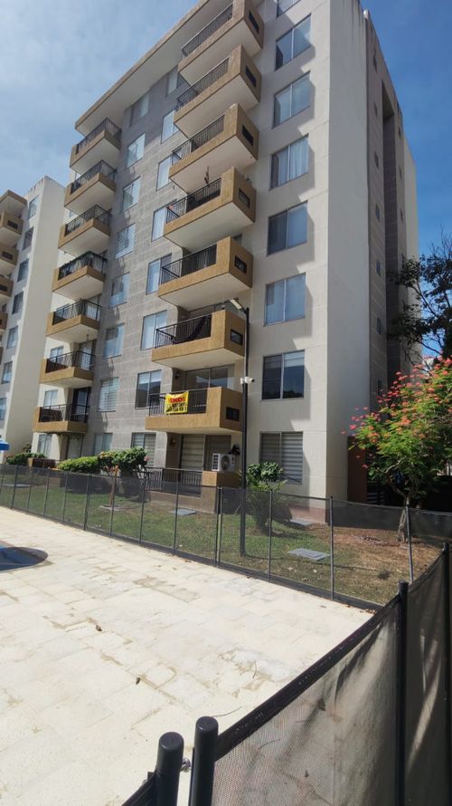 Apartamento de 2 alcobas en venta en Ricaurte, 55 m² · foto 3 de 17