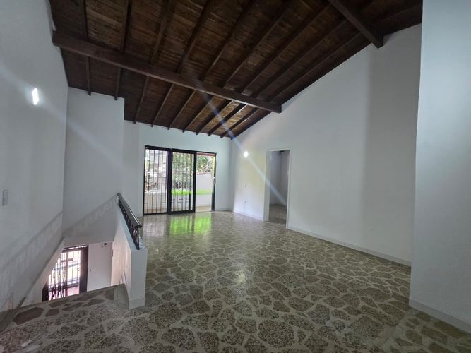 Oficina en arriendo en Belén, Medellín, 250 m² · foto 2 de 20