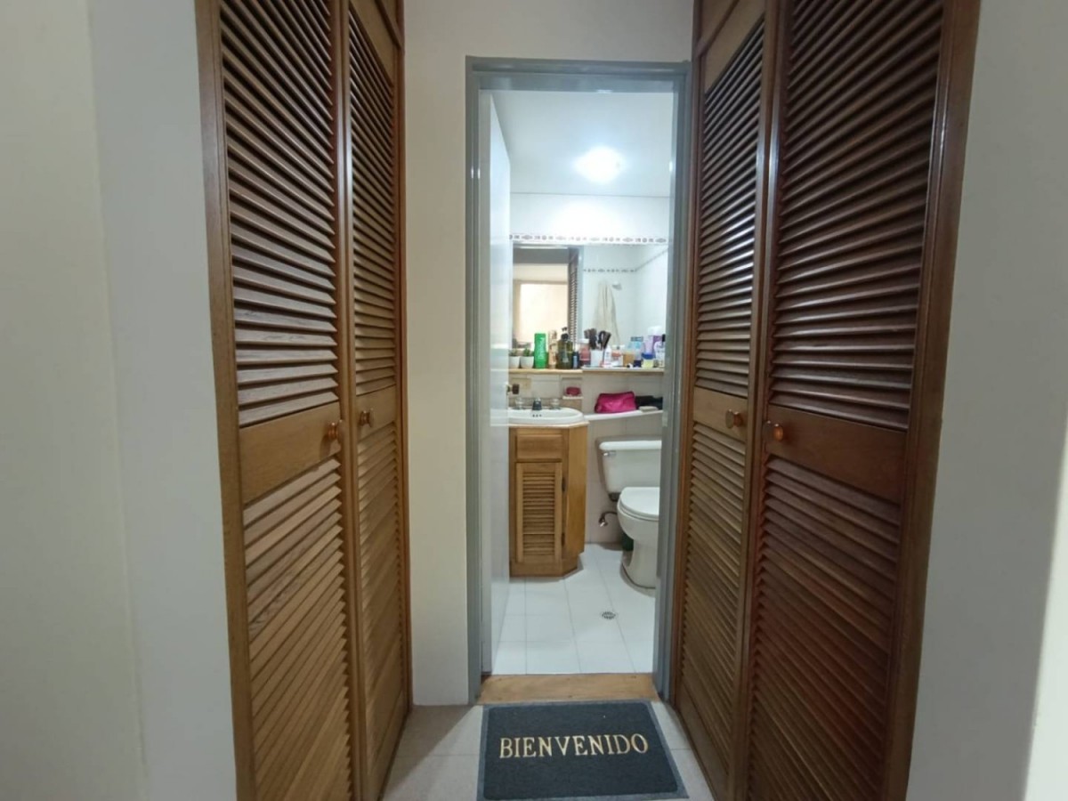 Apartamento en venta en La Aguacatala, Medellín · foto 12 de 16