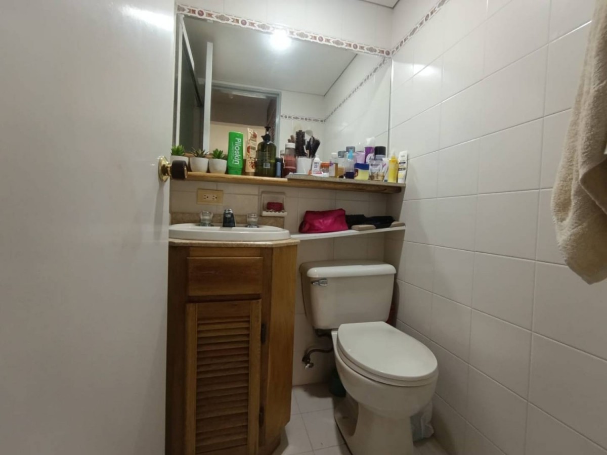 Apartamento en venta en La Aguacatala, Medellín · foto 14 de 16