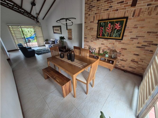 Casa de 3 alcobas en venta en El Caimo, Armenia, 218 m² · foto 5 de 22