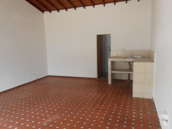 Local en venta en Santander, Villa del Rosario, 33 m² · foto 3 de 5