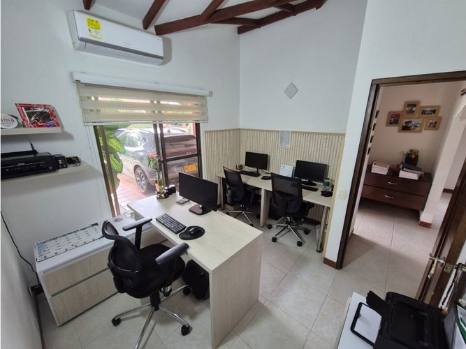 Casa de 3 alcobas en venta en El Caimo, Armenia, 218 m² · foto 18 de 22