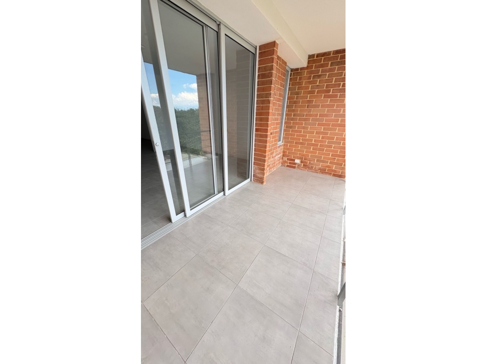 Apartamento en venta en Cerritos, Pereira · foto 4 de 9