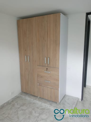 Apartamento de 2 alcobas en venta en Cabañas, Bello, 52 m² · foto 12 de 16