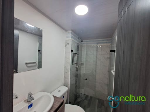 Apartamento de 2 alcobas en venta en Cabañas, Bello, 52 m² · foto 13 de 16