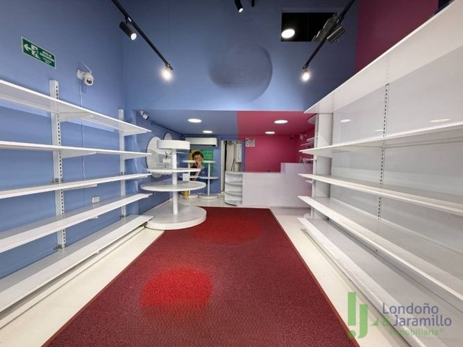 Local en venta en Los Colores, Medellín, 50 m² · foto 4 de 6