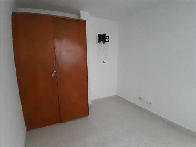 Apartamento de 2 alcobas en venta en Colon, Medellín, 66 m² · foto 8 de 15
