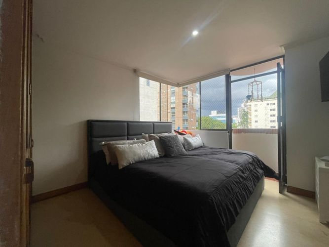 Apartaestudio en arriendo en El Poblado, Medellín, 53 m² · foto 5 de 12