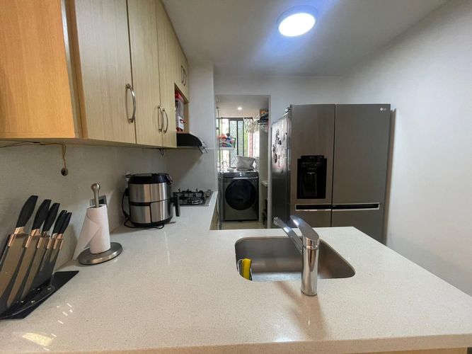 Apartaestudio en arriendo en El Poblado, Medellín, 53 m² · foto 10 de 12
