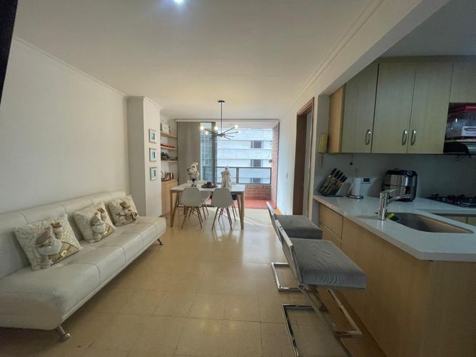 Apartaestudio en arriendo en El Poblado, Medellín, 53 m² · foto 11 de 12