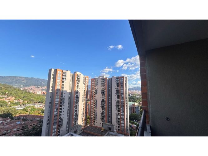 Apartamento en arriendo en San German, Medellín · foto 16 de 17