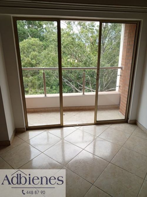 Edificio en venta en El Velodromo, Medellín · foto 2 de 17