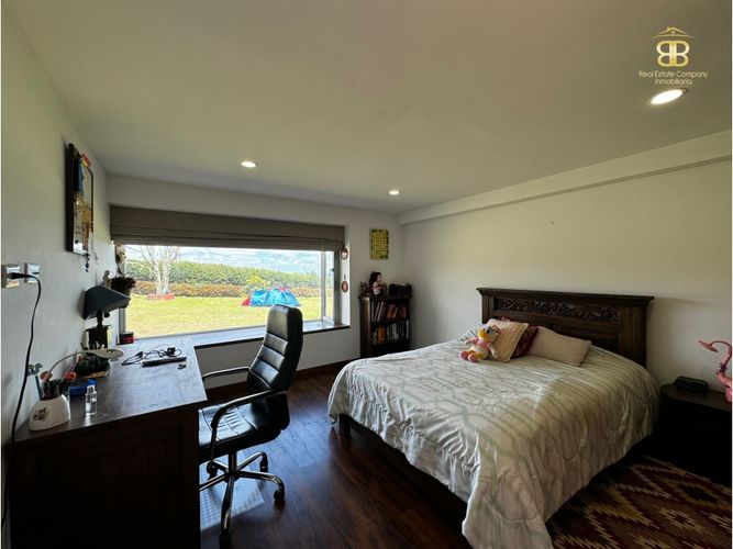 Casa de 5 alcobas en venta en Yerbabuena, Sopó, 458 m² · foto 7 de 24