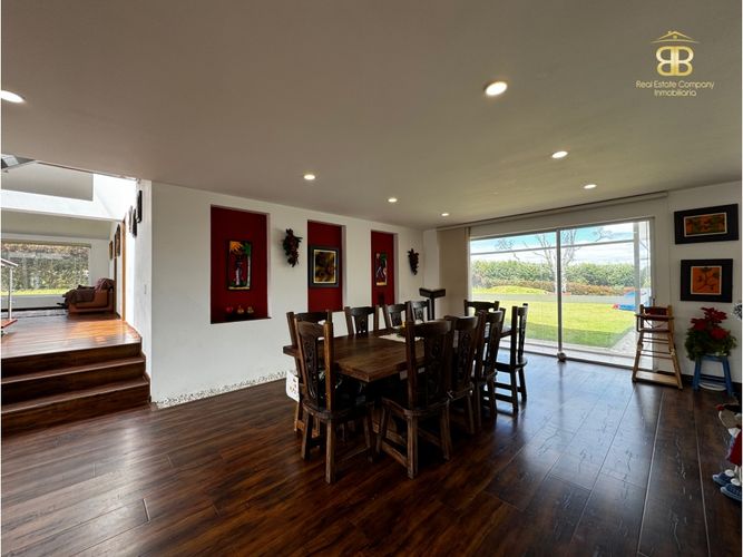 Casa de 5 alcobas en venta en Yerbabuena, Sopó, 458 m² · foto 8 de 24