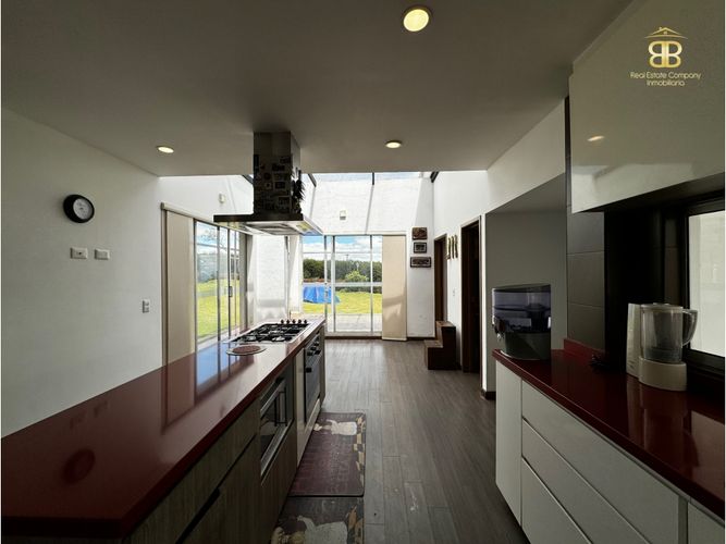 Casa de 5 alcobas en venta en Yerbabuena, Sopó, 458 m² · foto 10 de 24